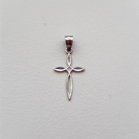 Vintage Designer Solid 14K White Gold Cross Pendant Charm